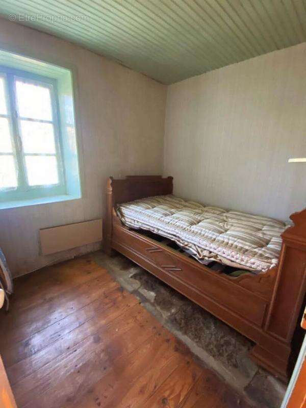 Maison à SARRAZAC
