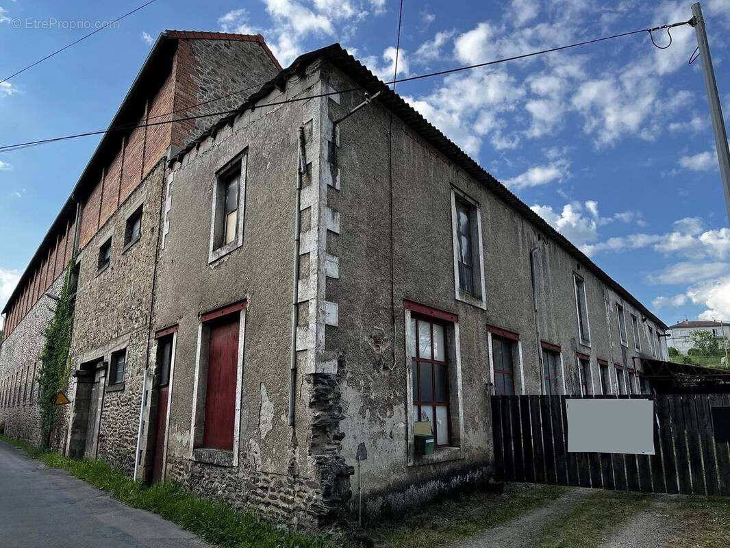 Commerce à SAINT-JUNIEN