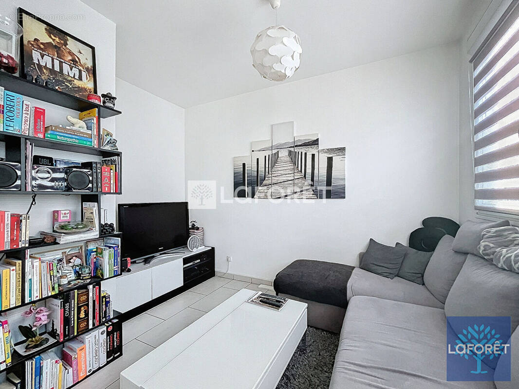 Appartement à VIGNEUX-SUR-SEINE
