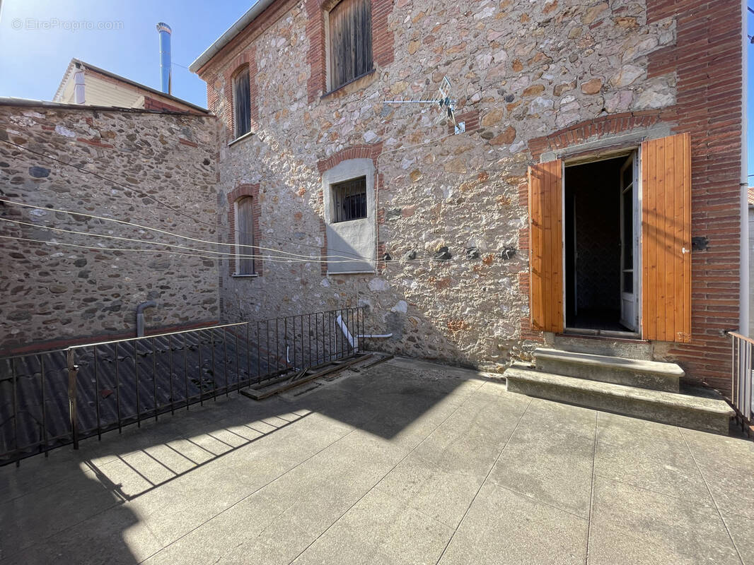 Maison à FOURQUES