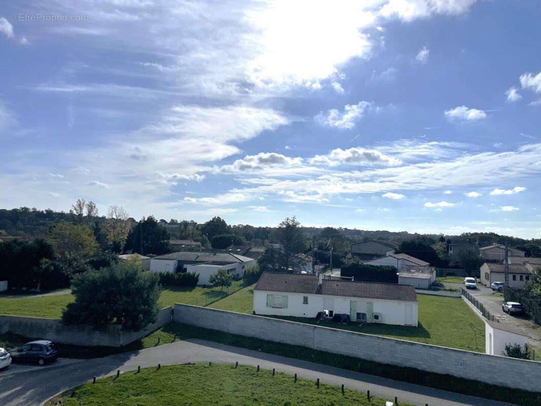 Appartement à CORNEBARRIEU