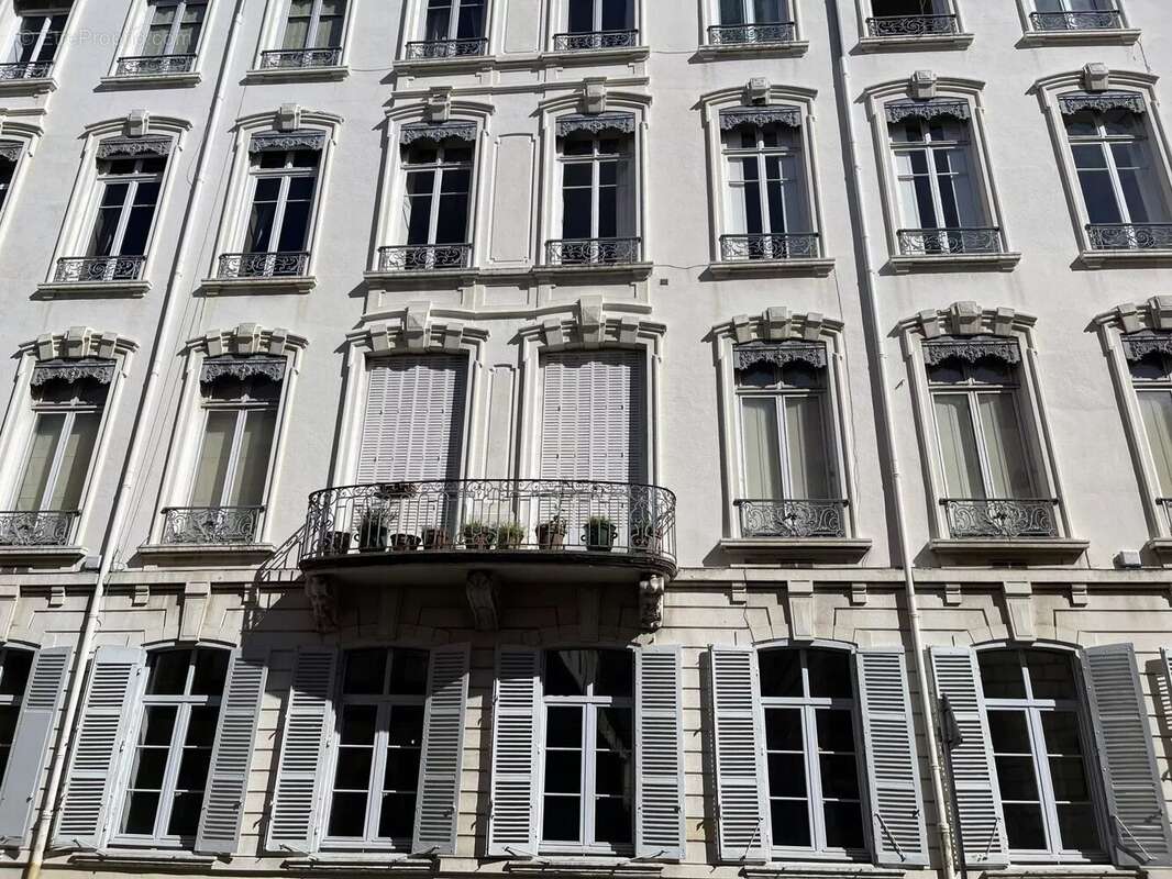 Commerce à LYON-2E
