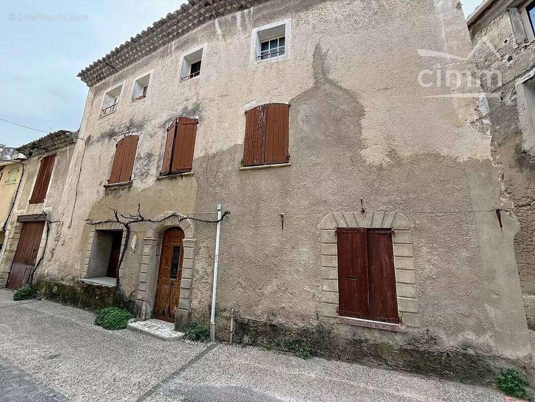 Maison à MAZAN