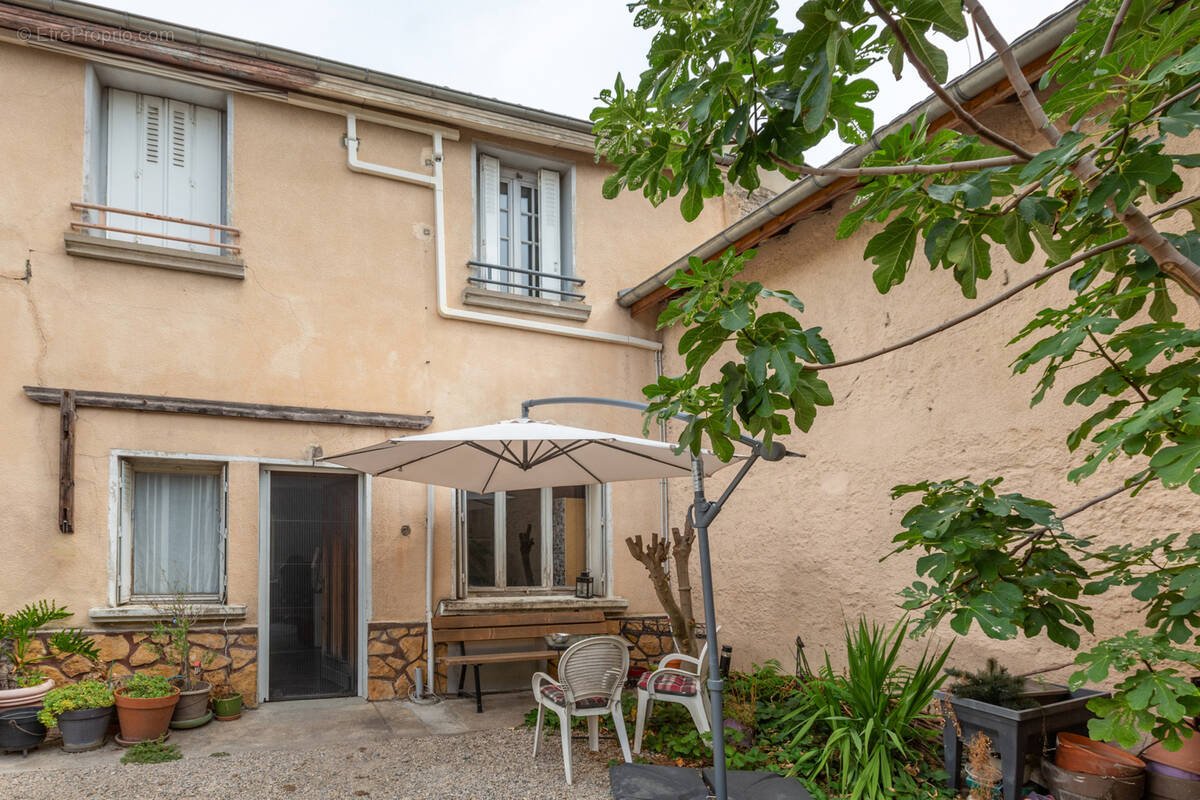 Appartement à VILLEURBANNE