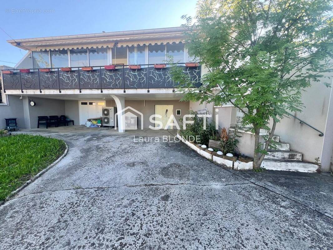 Photo 1 - Maison à SAINT-AMOUR