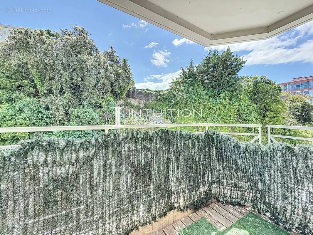 Appartement à LE CANNET