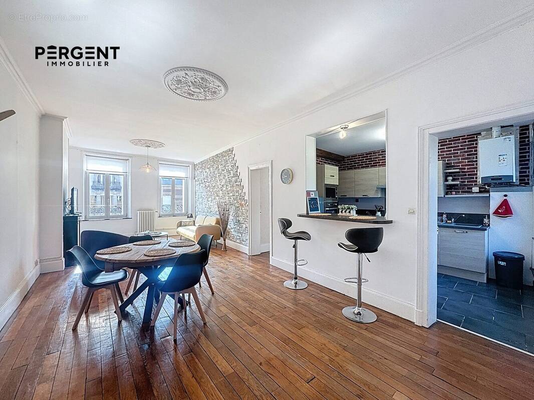 Appartement à CHARLEVILLE-MEZIERES
