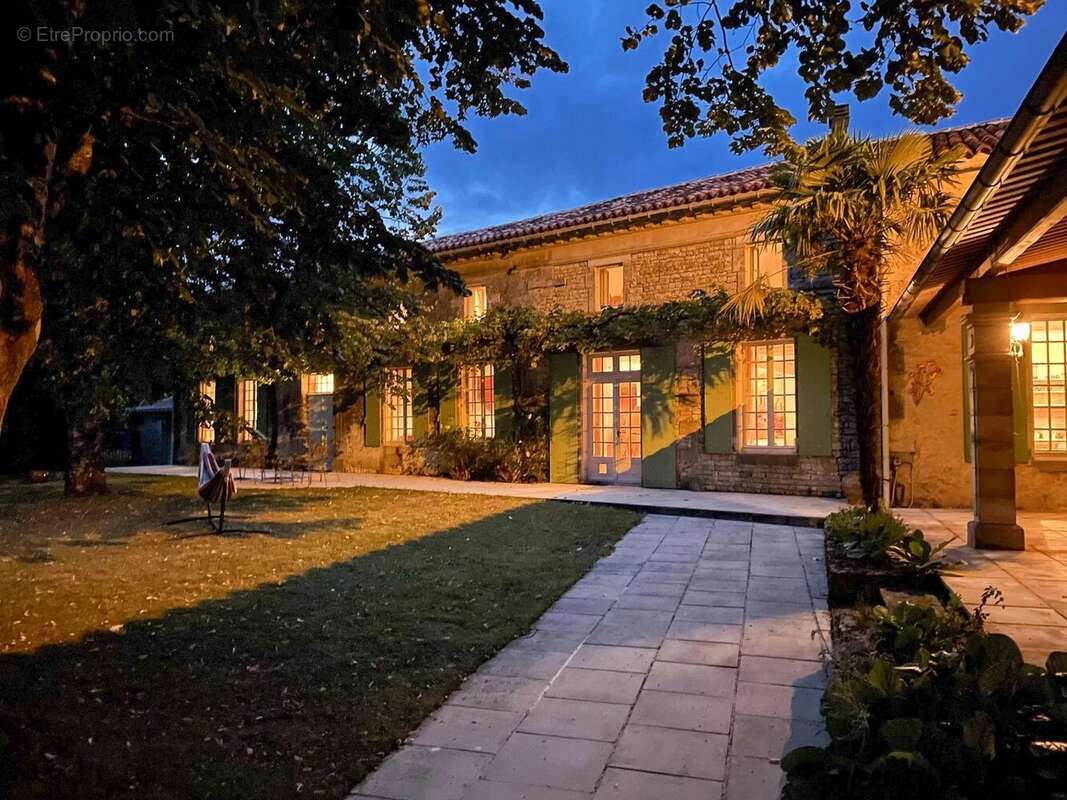 Maison à MATHA