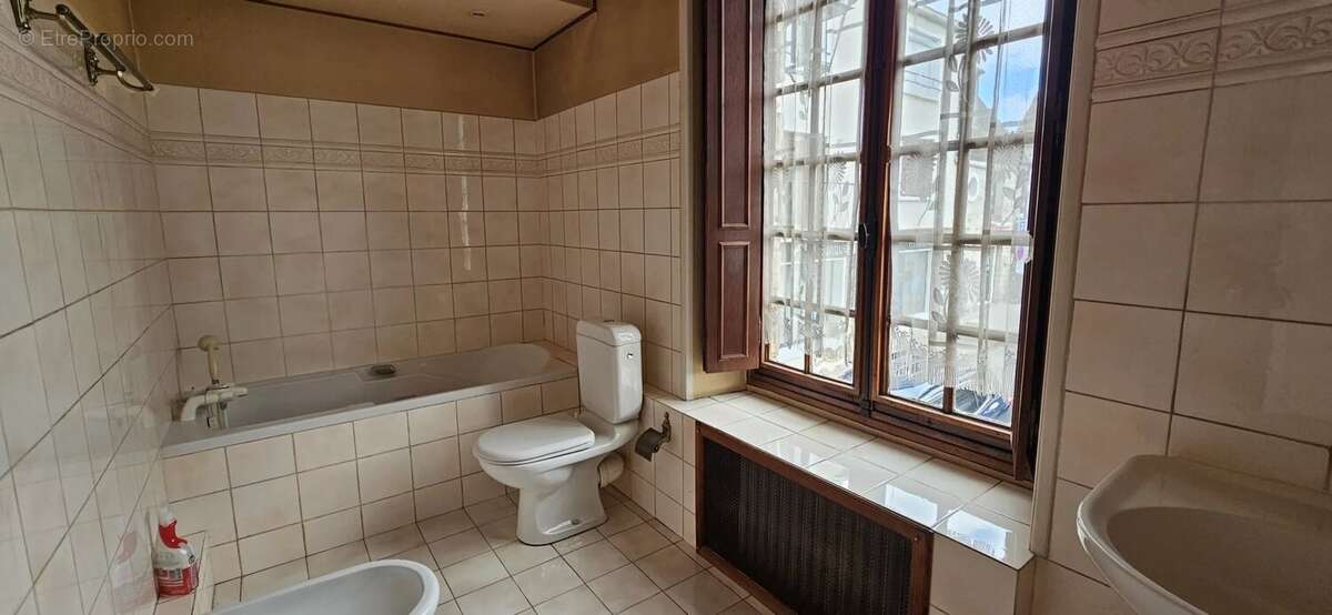 Maison à LA FERTE-ALAIS