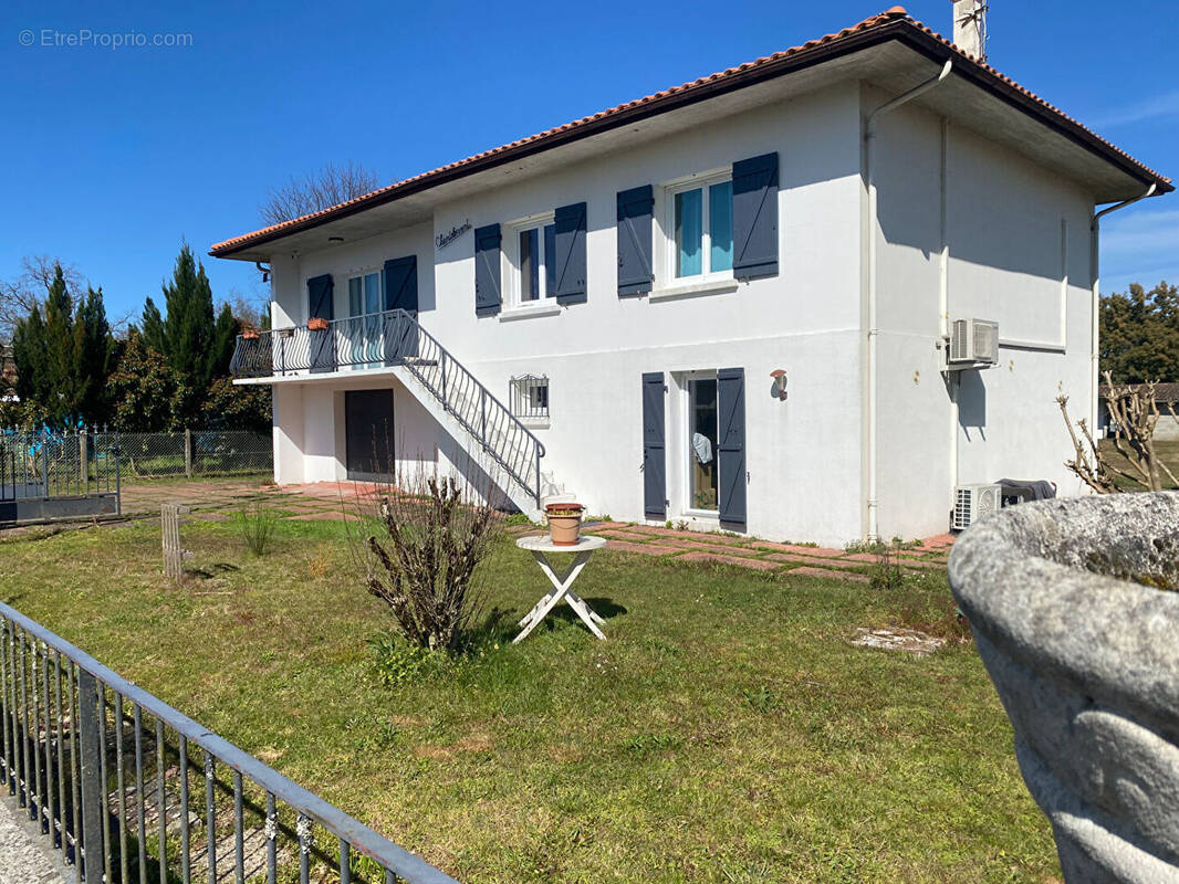 Maison à RION-DES-LANDES