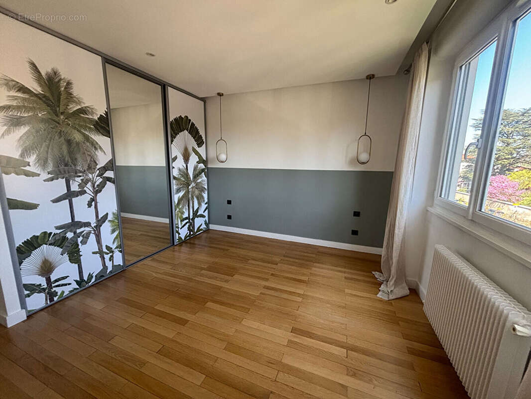 Appartement à TASSIN-LA-DEMI-LUNE