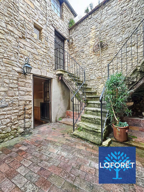 Maison à LA FERTE-ALAIS