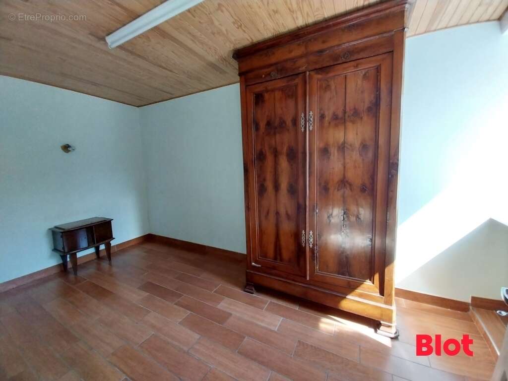 Maison à MINIAC-MORVAN