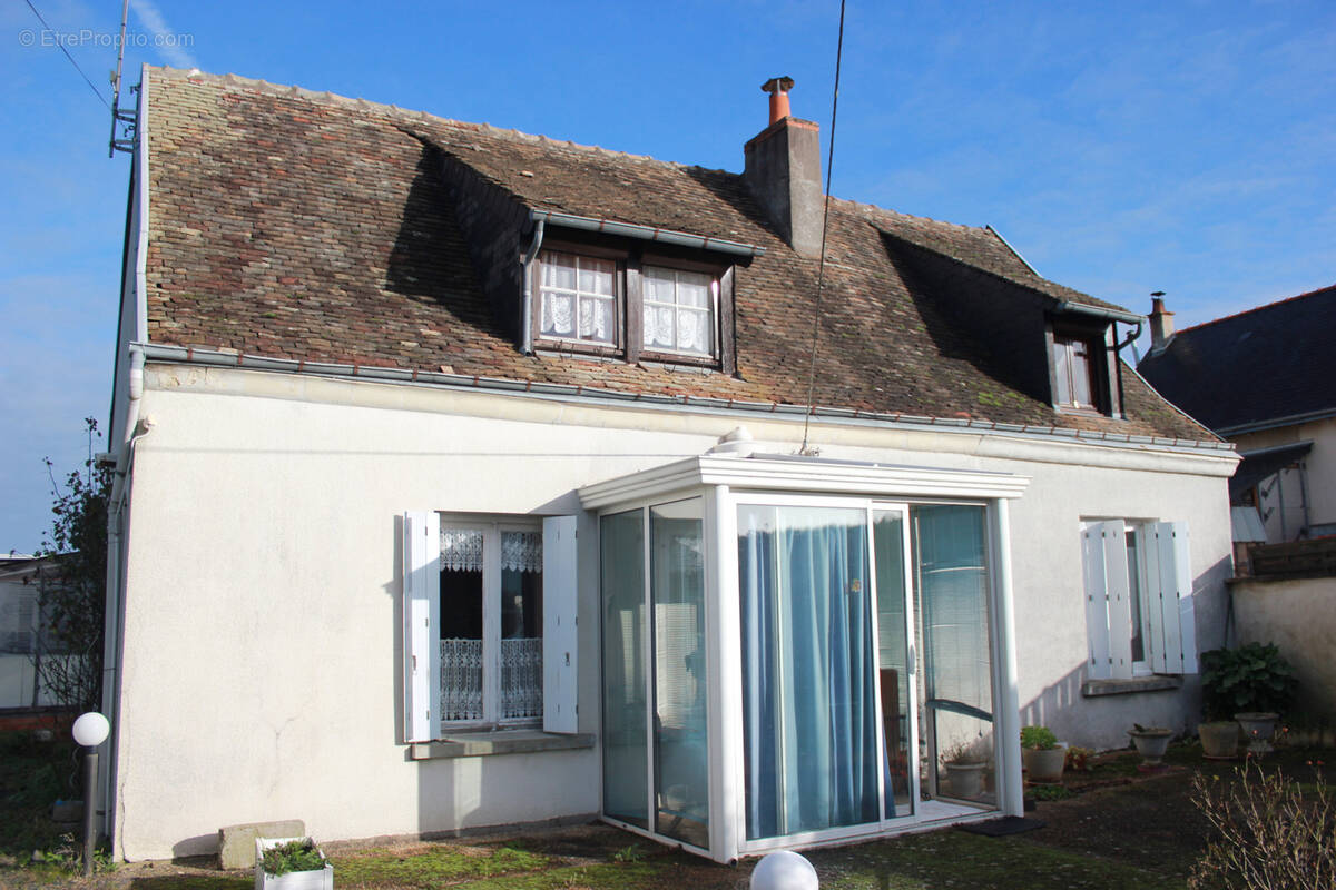 Maison à BENAIS