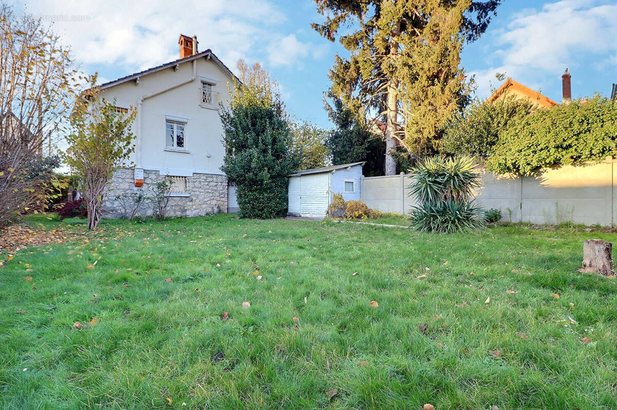 Maison à SAINT-LEU-LA-FORET