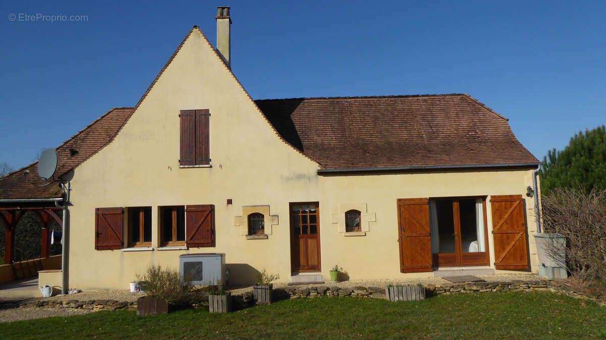 Maison à SIORAC-EN-PERIGORD