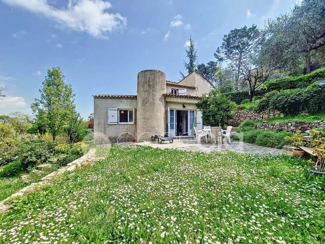Maison à LE ROURET