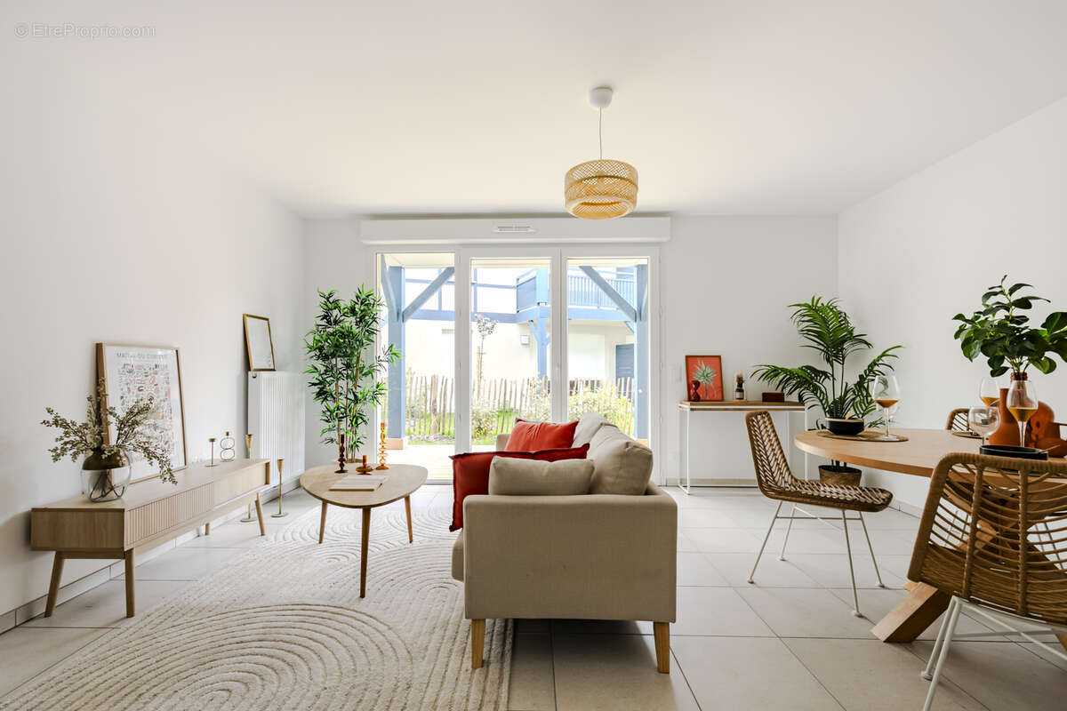 Appartement à MIOS