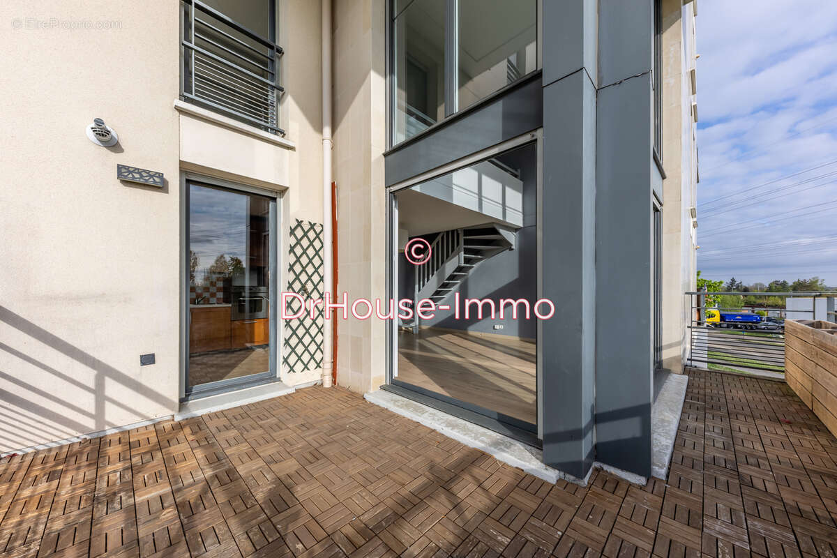 Appartement à ELANCOURT