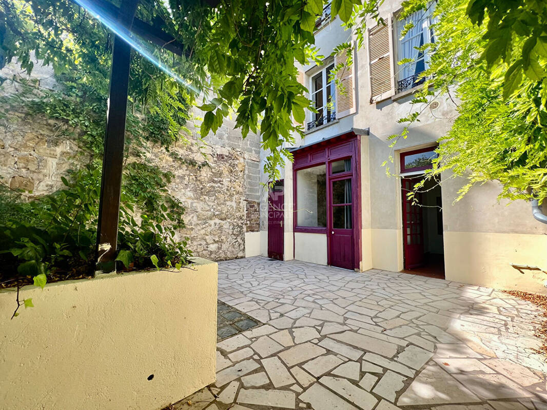 Maison à PONTOISE