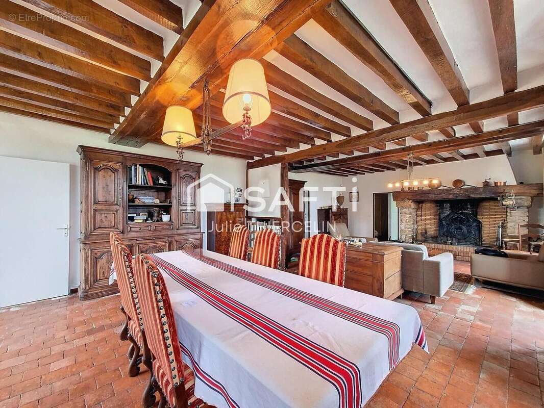Photo 3 - Maison à BELLEGARDE