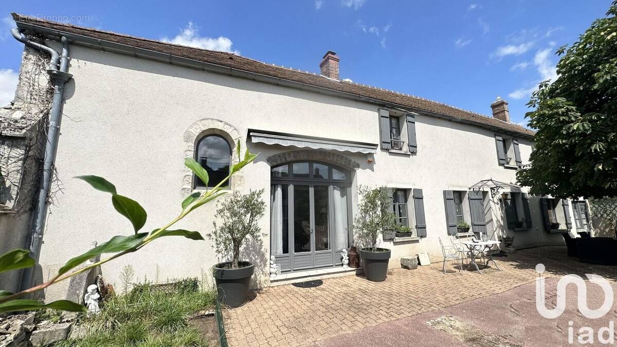 Photo 1 - Maison à CHATEAU-LANDON
