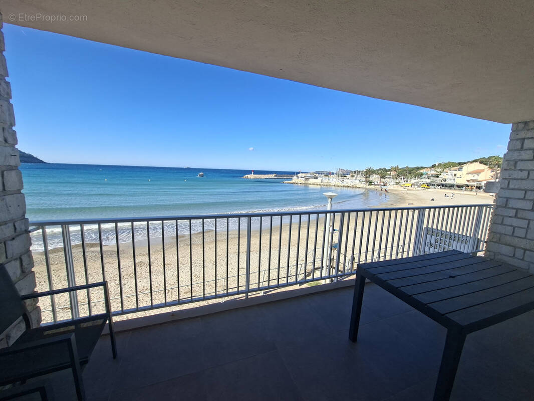Appartement à SAINT-CYR-SUR-MER