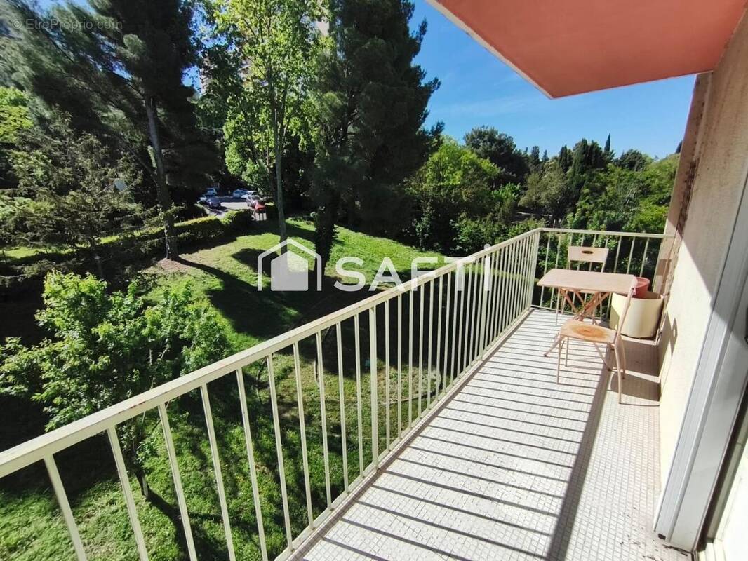 Photo 1 - Appartement à MARSEILLE-10E