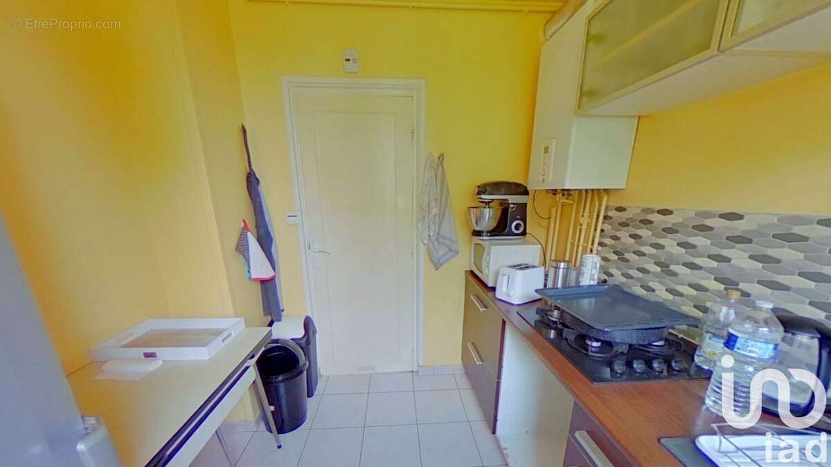 Photo 8 - Appartement à LA CHAPELLE-SAINT-LUC