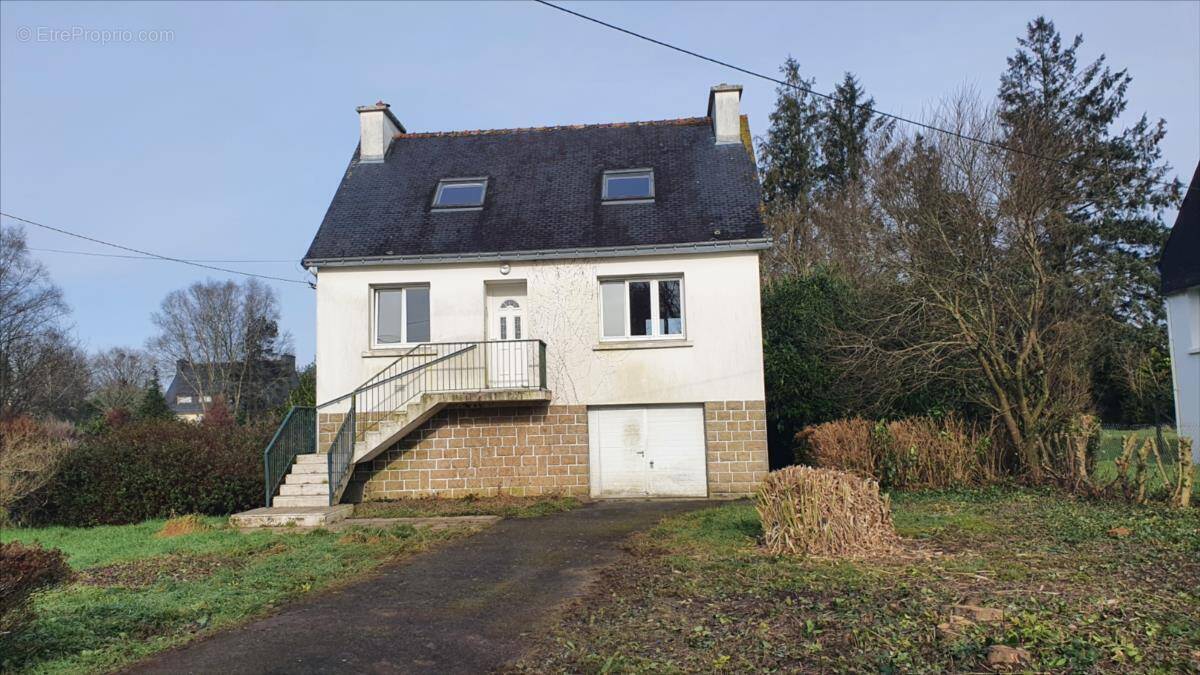 Maison à ROUDOUALLEC