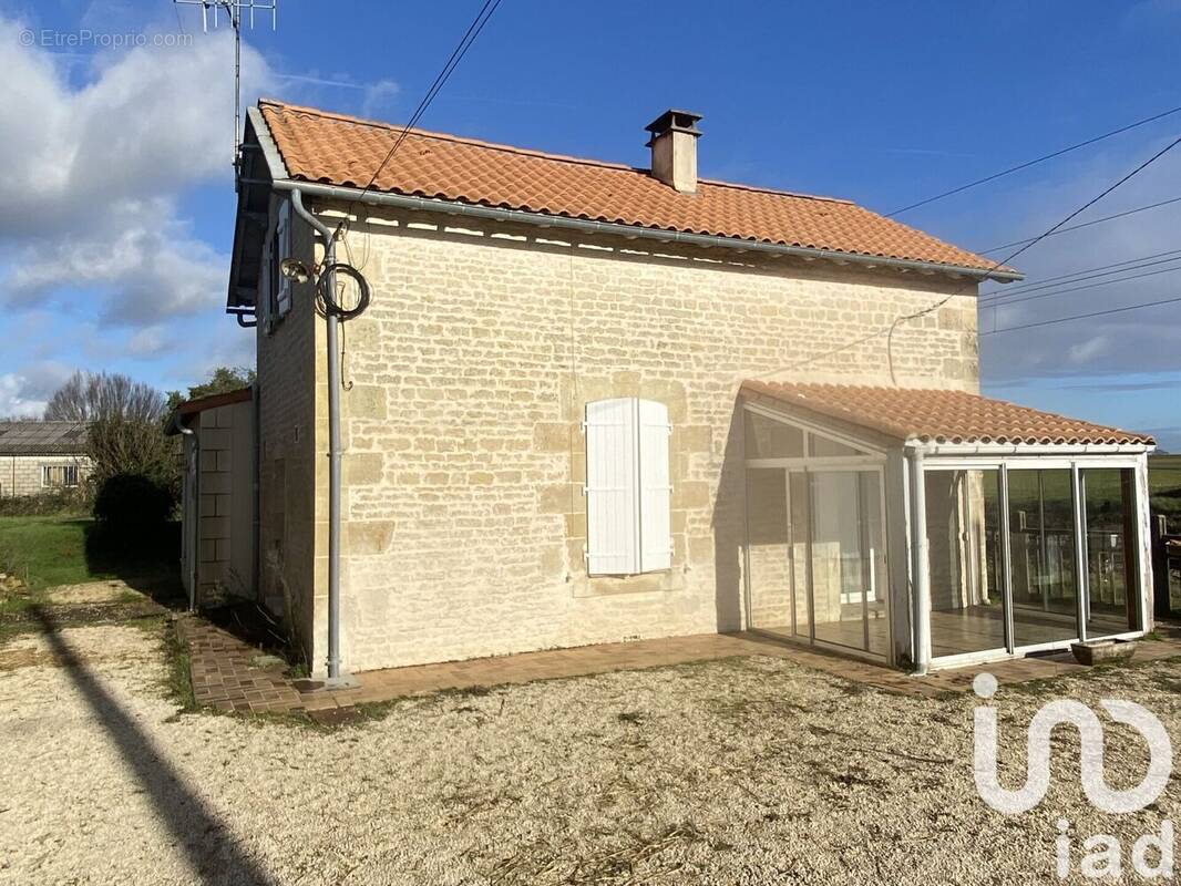 Photo 1 - Maison à LA CRECHE