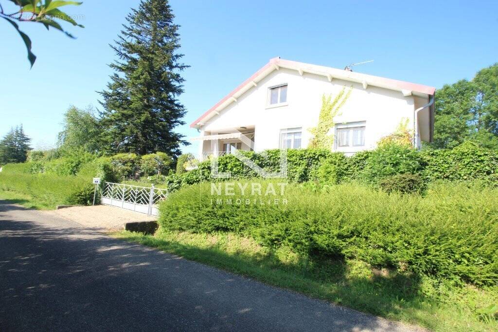 Maison à SAINT-GERMAIN-DU-BOIS