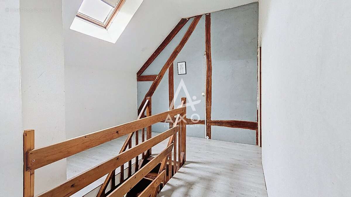 Maison à LA CHAPELLE-SAINT-SEPULCRE