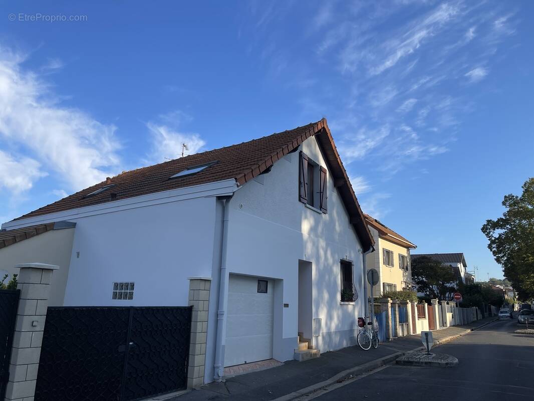 Maison à NANTERRE