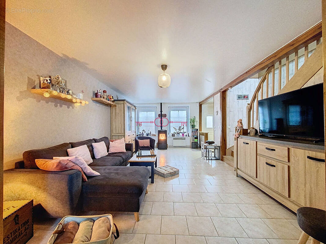 Maison à SAINTE-MENEHOULD