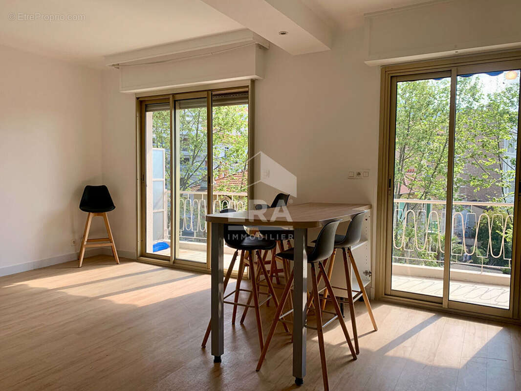 Appartement à LE CANNET