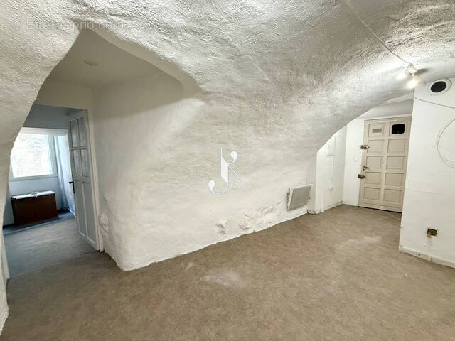 Appartement à AURIOL