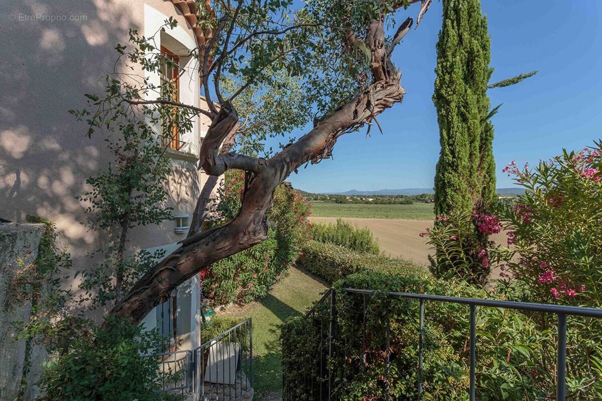 Maison à CADENET