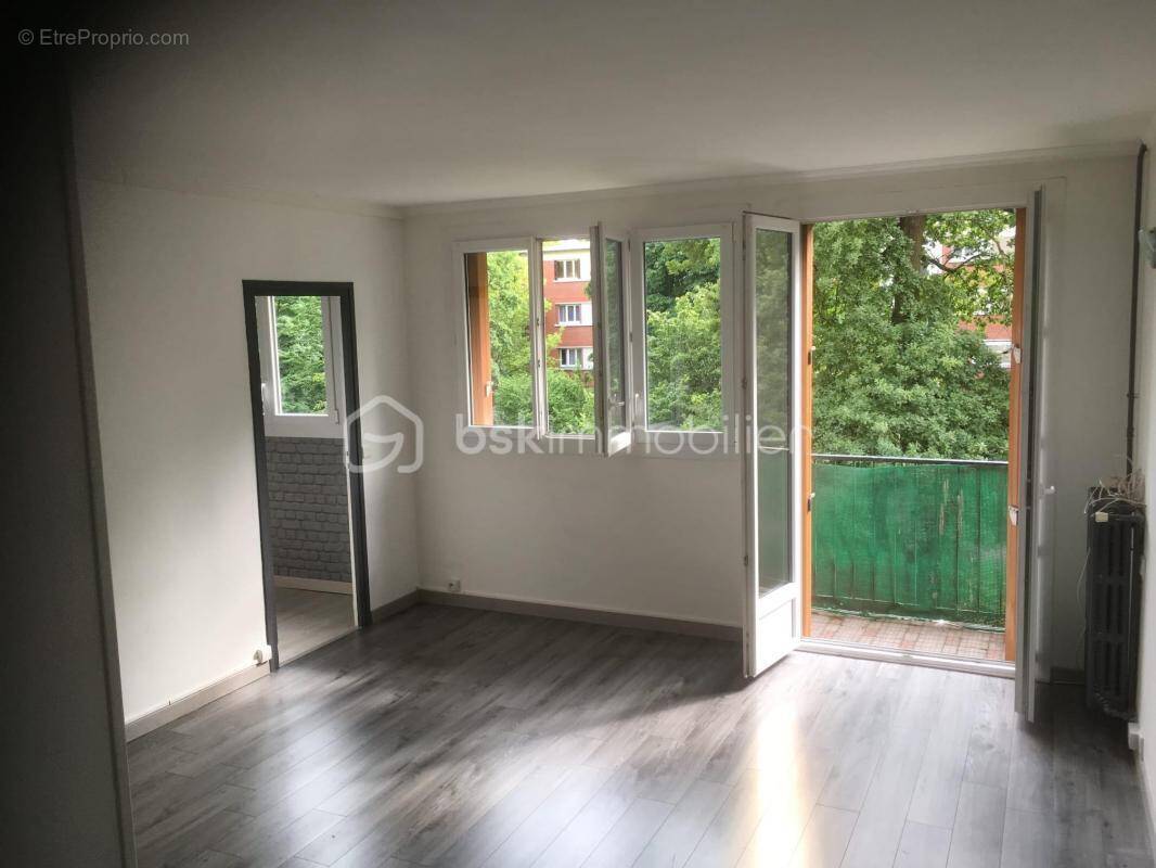 Appartement à LIVRY-GARGAN