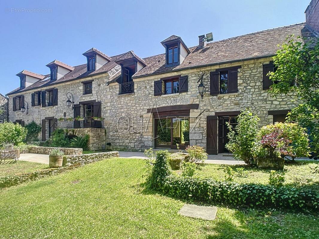 Maison à NESLES-LA-VALLEE
