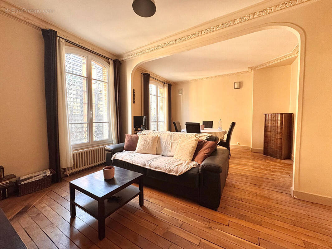 Appartement à CLICHY