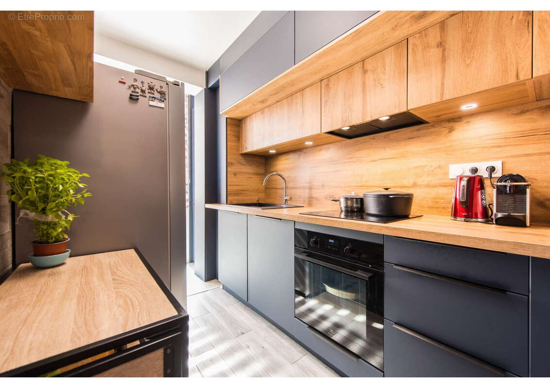 Appartement à MARSEILLE-5E