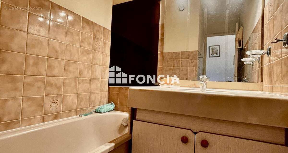 Appartement à SIX-FOURS-LES-PLAGES