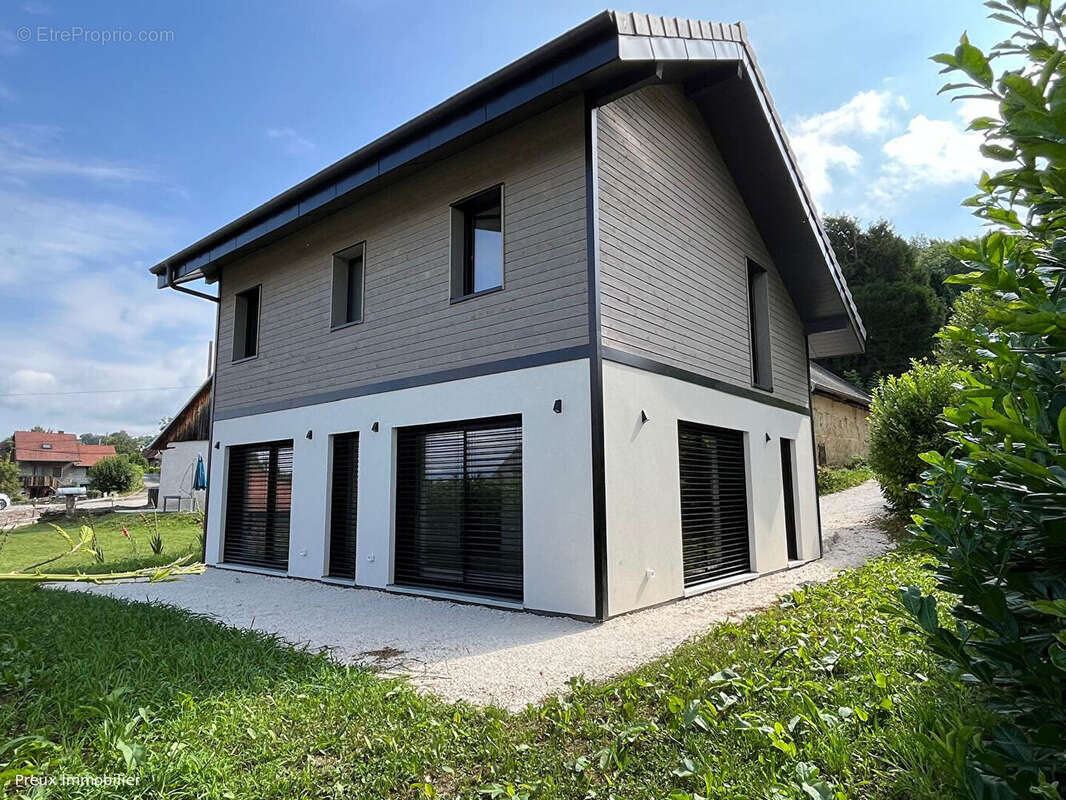 Maison à ALBENS