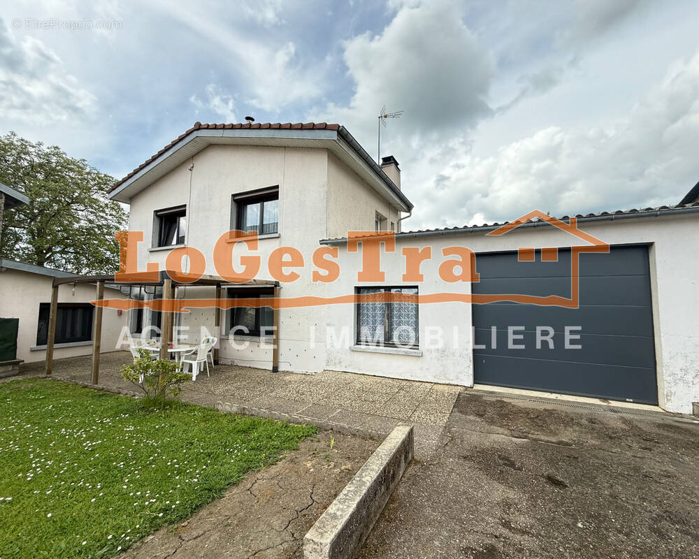 Maison à LAMARCHE