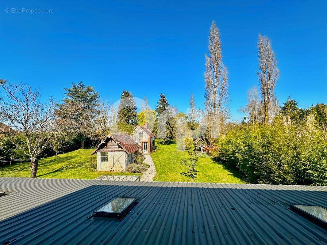 Maison à MARCILLY-LA-CAMPAGNE