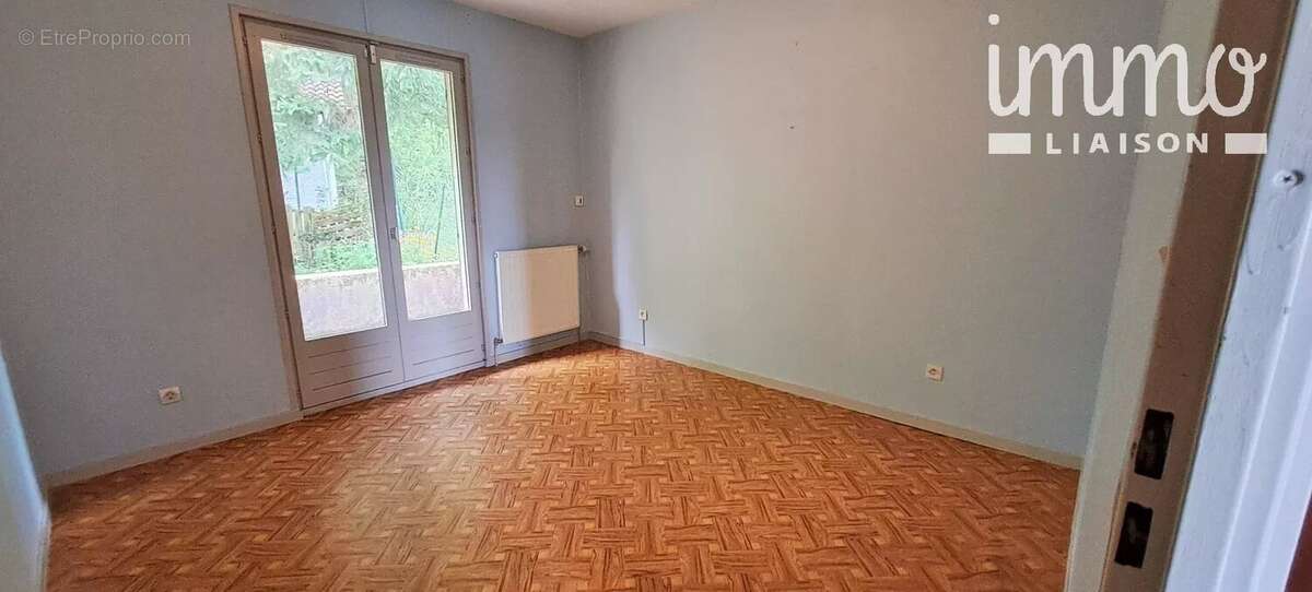 Maison à LA VERPILLIERE