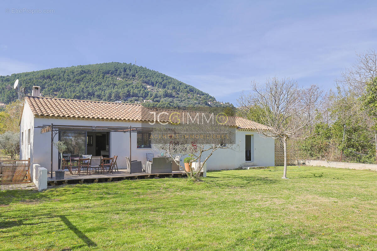 Maison à LA FARLEDE