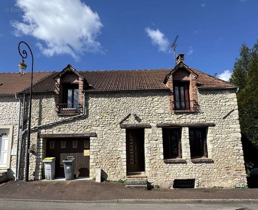 Maison à ETAMPES