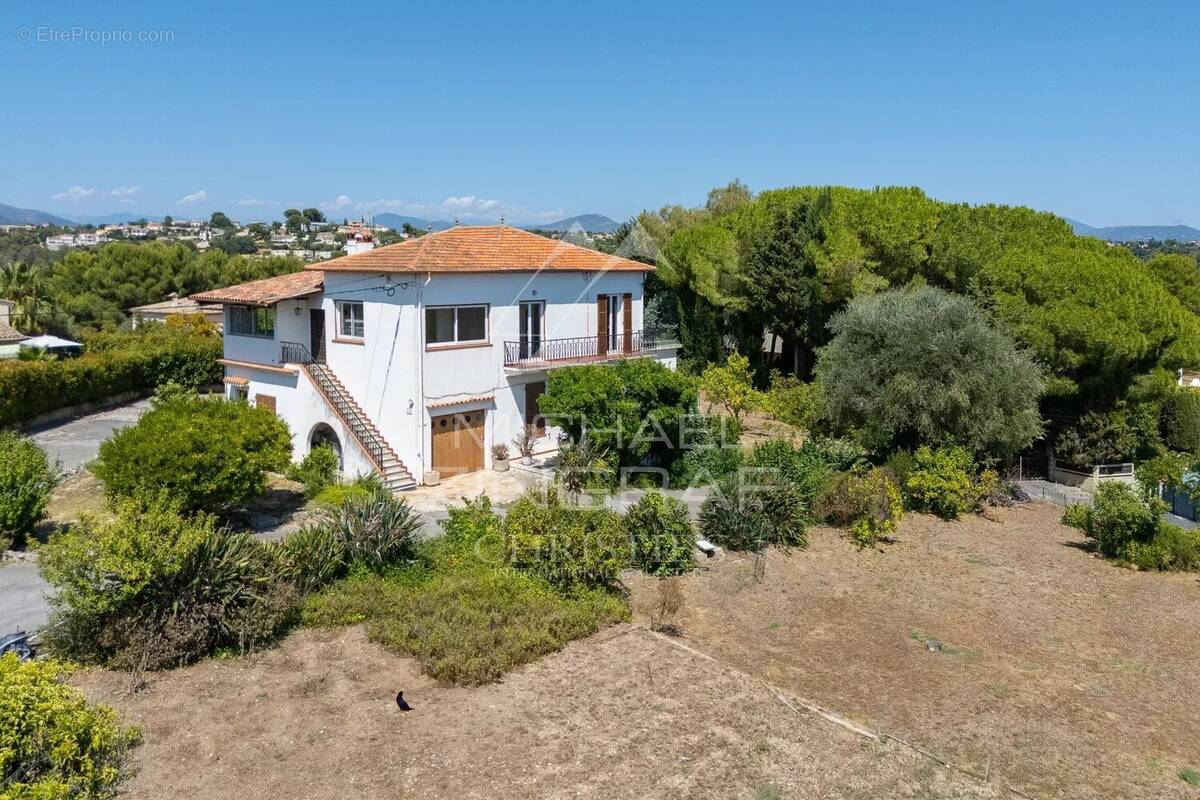 Maison à CAGNES-SUR-MER